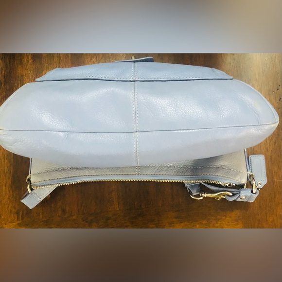 Coach women’s shoulder leather bag four pockets blue. 14”X 12” - Picture 9 of 9